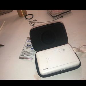 Polaroid Insta Plus to packs of film